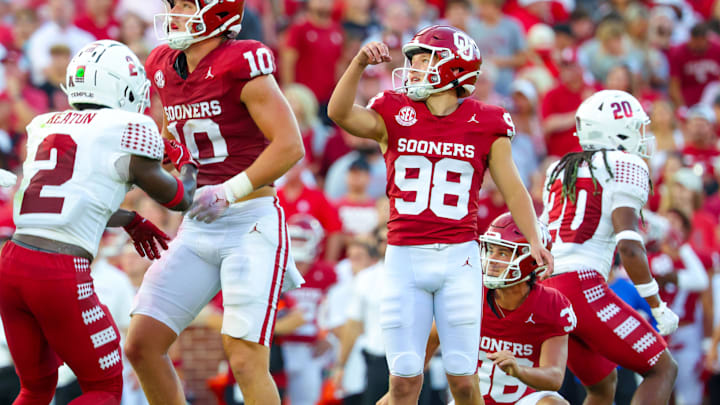 Oklahoma kicker Tyler Keltner