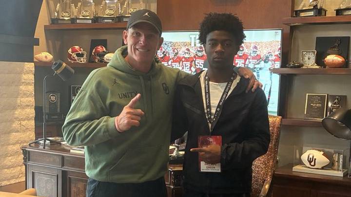 2027 WR recruit Malahn Green with Brent Venables 2027 WR recruit Malahn Green with Brent Venables