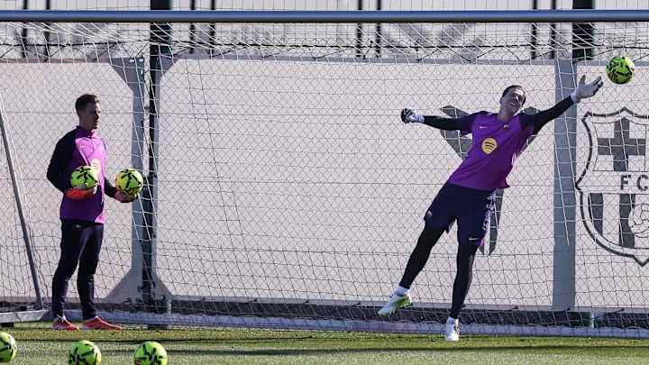 ter Stegen (l.) zurück im Teamtraining ter Stegen (l.) zurück im Teamtraining