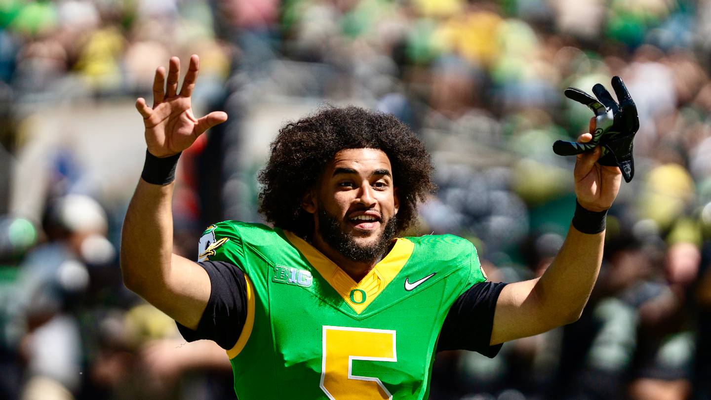 Three Things to Watch From Oregon vs. Boise State