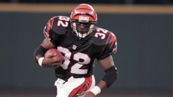 Cincinnati Bengals running back Ki-Jana Carter (32)