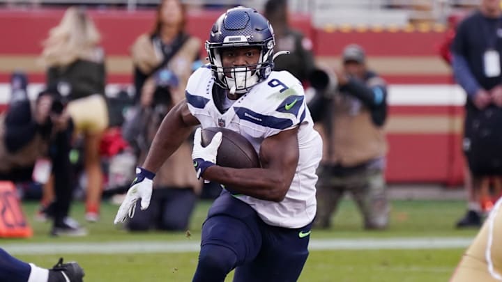 Nov 17, 2024; Santa Clara, California, USA; Seattle Seahawks running back Kenneth Walker III (9) rushes the ball against the San Francisco 49ers in the fourth quarter at Levi's Stadium. Mandatory Credit: David Gonzales-Imagn Images