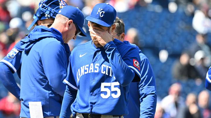Apr 8, 2026; Cleveland, Ohio, USA; Kansas City Royals starting pitcher Cole Ragans (55) leaves the field after being injured during the first inning against the Cleveland Guardians at Progressive Field. Mandatory Credit: Ken Blaze-Imagn Images Apr 8, 2026; Cleveland, Ohio, USA; Kansas City Royals starting pitcher Cole Ragans (55) leaves the field after being injured during the first inning against the Cleveland Guardians at Progressive Field. Mandatory Credit: Ken Blaze-Imagn Images