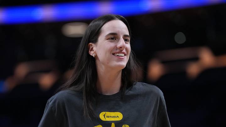 Aug 5, 2025; Los Angeles, California, USA; Indiana Fever guard Caitlin Clark (22) smiles during pregame warmups against the LA Sparks at Crypto.com Arena. Mandatory Credit: Kirby Lee-Imagn Images Aug 5, 2025; Los Angeles, California, USA; Indiana Fever guard Caitlin Clark (22) smiles during pregame warmups against the LA Sparks at Crypto.com Arena. Mandatory Credit: Kirby Lee-Imagn Images