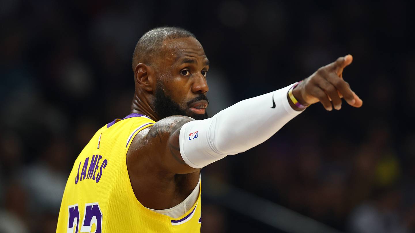 Warriors forced toward six-time All-Star after LeBron James rejection