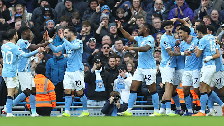 TOPSHOT-FBL-ENG-PR-MAN CITY-WOLVES