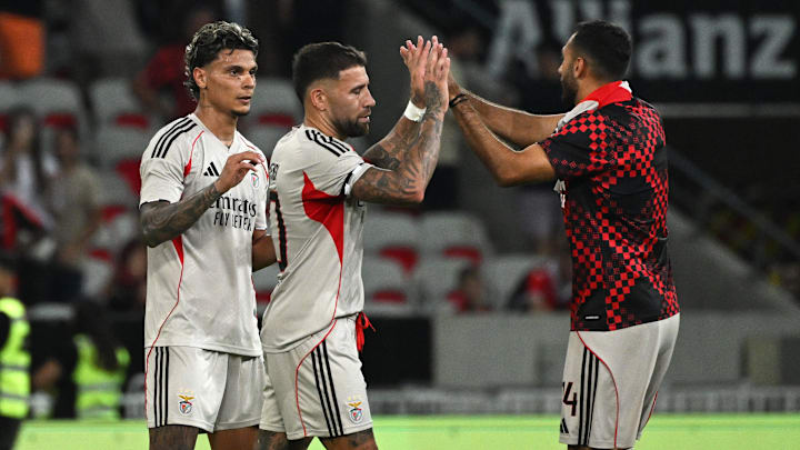 Ex-Palmeiras, Richard Ríos foi titular na vitória do Benfica