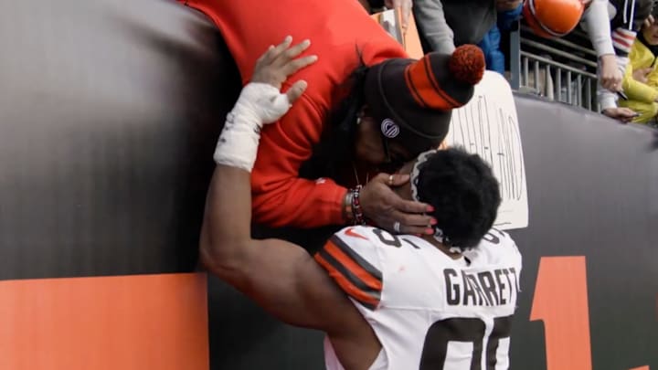 Myles Garrett celebrated with his mom after breaking the NFL sack record. 