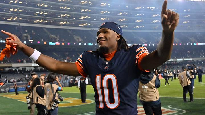 Chicago Bears wide receiver Luther Burden III (10) celebrates