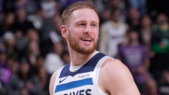 Minnesota Timberwolves v Sacramento Kings Minnesota Timberwolves v Sacramento Kings