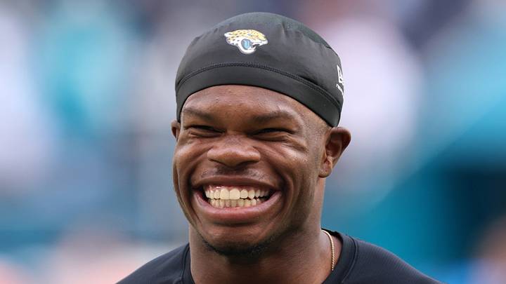 Jacksonville Jaguars wide receiver Travis Hunter warms up