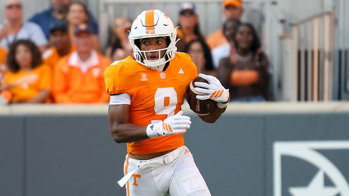 Sep 5, 2026; Knoxville, Tennessee, USA; Tennessee Volunteers wide receiver Joakim Dodson (9) runs the ball against the Furman Paladins during the second half at Neyland Stadium. Mandatory Credit: Randy Sartin-Imagn Images Sep 5, 2026; Knoxville, Tennessee, USA; Tennessee Volunteers wide receiver Joakim Dodson (9) runs the ball against the Furman Paladins during the second half at Neyland Stadium. Mandatory Credit: Randy Sartin-Imagn Images