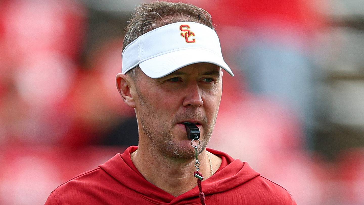 Lincoln Riley Drops Transparent Take of USC Trojans Performance vs. Rutgers