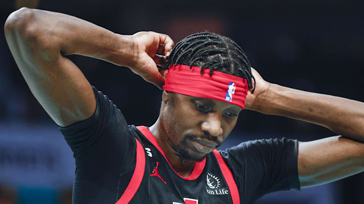 Apr 4, 2023; Charlotte, North Carolina, USA; Toronto Raptors forward Chris Boucher (25) reacts after being charged with a foul as Toronto plays against the Charlotte Hornets during the second half at Spectrum Center. Mandatory Credit: Nell Redmond-Imagn Images Apr 4, 2023; Charlotte, North Carolina, USA; Toronto Raptors forward Chris Boucher (25) reacts after being charged with a foul as Toronto plays against the Charlotte Hornets during the second half at Spectrum Center. Mandatory Credit: Nell Redmond-Imagn Images