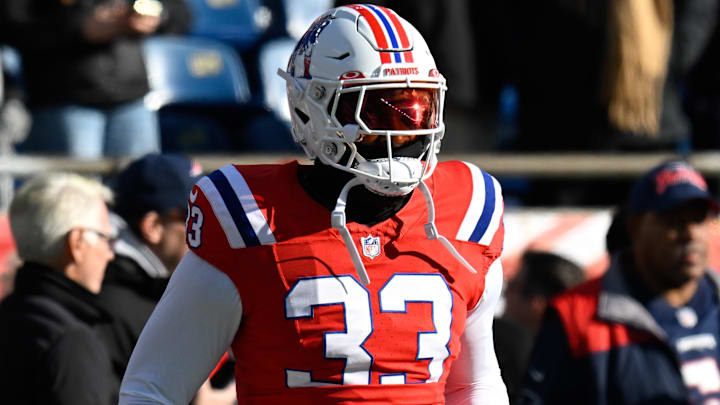 Dec 1, 2024; Foxborough, Massachusetts, USA; New England Patriots linebacker Anfernee Jennings (33) warms up before a game against the Indianapolis Colts at Gillette Stadium. Mandatory Credit: Eric Canha-Imagn Images Dec 1, 2024; Foxborough, Massachusetts, USA; New England Patriots linebacker Anfernee Jennings (33) warms up before a game against the Indianapolis Colts at Gillette Stadium. Mandatory Credit: Eric Canha-Imagn Images