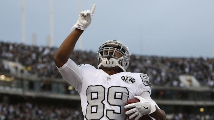 Oct 19, 2017; Oakland, CA, USA; Oakland Raiders wide receiver Amari Cooper (89) celebrates after catching a touchdown pass against the Kansas City Chiefs in the first quarter at Oakland Coliseum. Mandatory Credit: Cary Edmondson-Imagn Images Oct 19, 2017; Oakland, CA, USA; Oakland Raiders wide receiver Amari Cooper (89) celebrates after catching a touchdown pass against the Kansas City Chiefs in the first quarter at Oakland Coliseum. Mandatory Credit: Cary Edmondson-Imagn Images