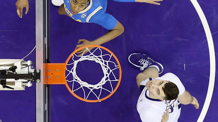 UCLA v Washington