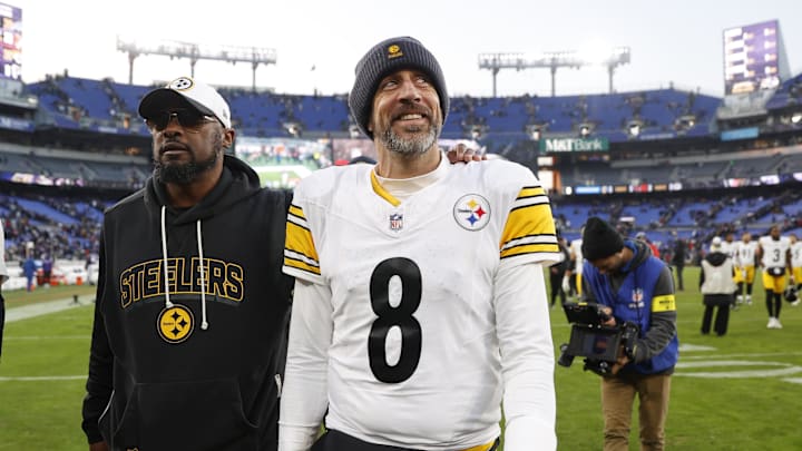 Aaron Rodgers and Mike Tomlin won a big game for the Steelers on Sunday. 
