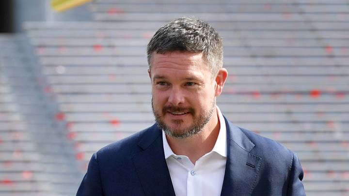 Oct 24, 2026; Champaign, Illinois, USA; Oregon Ducks head coach Dan Lanning arrives before a game against the Illinois Fighting Illinois at Gies Memorial Stadium. Oct 24, 2026; Champaign, Illinois, USA; Oregon Ducks head coach Dan Lanning arrives before a game against the Illinois Fighting Illinois at Gies Memorial Stadium.