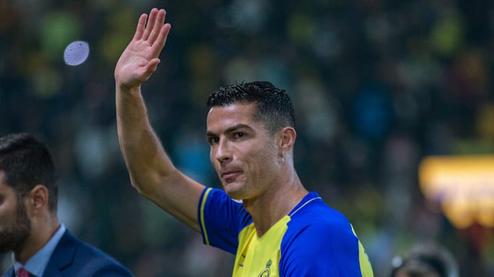 CR7 sera capitaine face au PSG de Messi