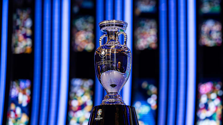 Le trophée de l'Euro 2024, remporté par l'Espagne.
