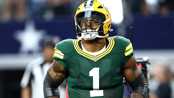 Green Bay Packers defensive end Micah Parsons (1) warms up before the game against the Dallas Cowboys at AT&T Stadium.