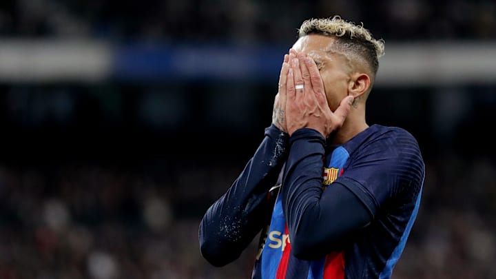 Os jornais El Mundo e Okdiario divulgaram nesta quarta (22) novas informações sobre a polêmica arbitral que envolte o Barcelona