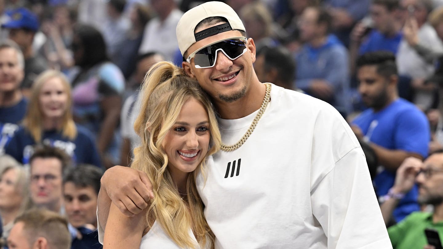 Patrick Mahomes Sends Message to Wife Brittany Mahomes After Personal Announcement