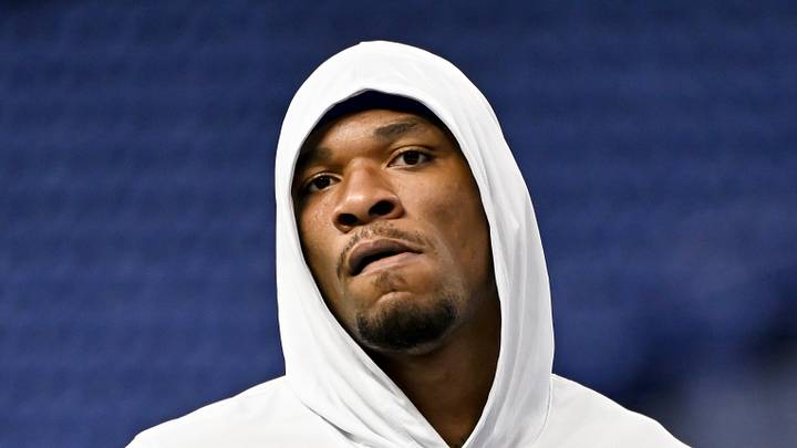 Indianapolis Colts quarterback Anthony Richardson Sr. warms up