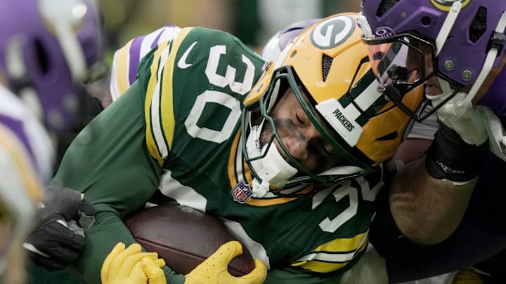 Green Bay Packers running back Chris Brooks re-signed with the team before free agency.