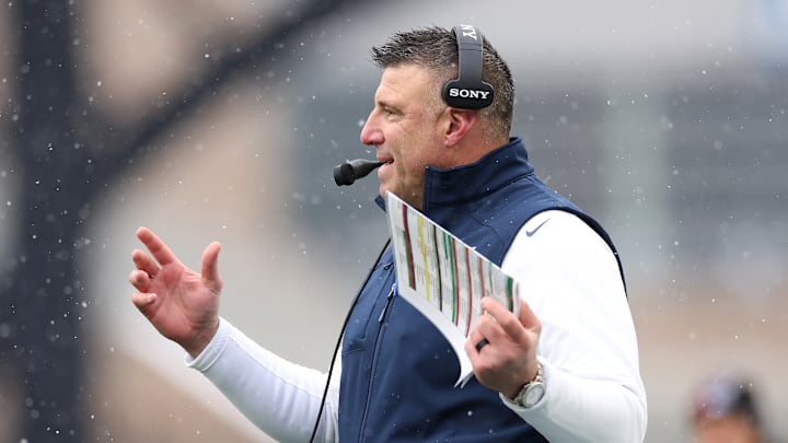 Buffalo Bills v New England Patriots - NFL 2025