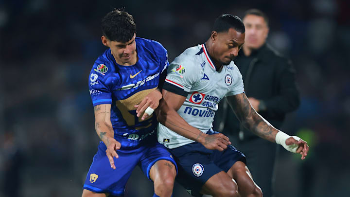 El paraguayo Robert Morales y el colombiano Willer Ditta en la fase regular del campeonato El paraguayo Robert Morales y el colombiano Willer Ditta en la fase regular del campeonato