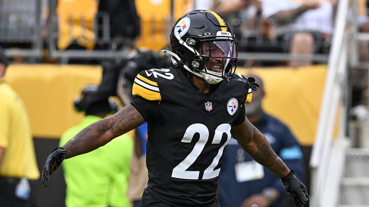 Aug 13, 2026; Pittsburgh, Pennsylvania, USA; Pittsburgh Steelers cornerback Asante Samuel Jr. (22) celebrates with safety Rayshawn Jenkins (31) after a pass break up against the Green Bay Packers at Acrisure Stadium. Mandatory Credit: Barry Reeger-Imagn Images Aug 13, 2026; Pittsburgh, Pennsylvania, USA; Pittsburgh Steelers cornerback Asante Samuel Jr. (22) celebrates with safety Rayshawn Jenkins (31) after a pass break up against the Green Bay Packers at Acrisure Stadium. Mandatory Credit: Barry Reeger-Imagn Images