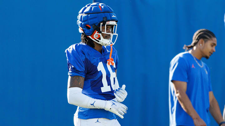 Florida Gators DB transfer brings versatility to the defense