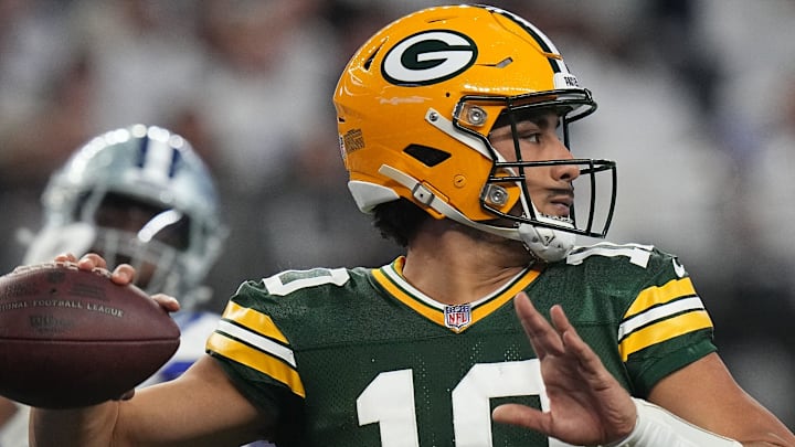 Green Bay Packers quarterback Jordan Love (10) throws a pass during their playoff game at Dallas.
