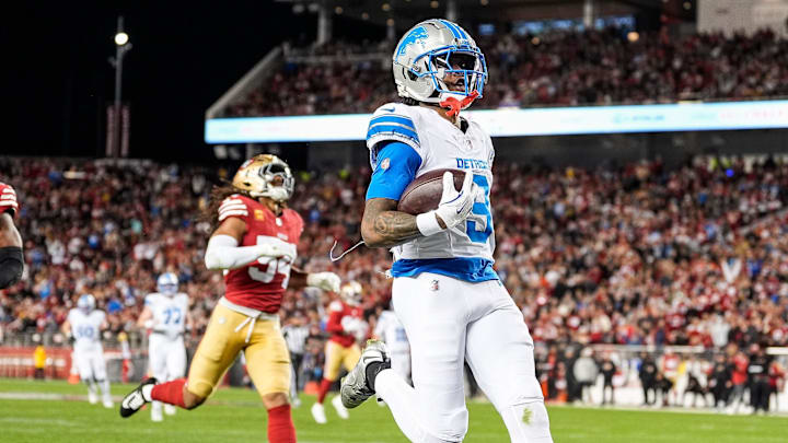 Detroit Lions wide receiver Jameson Williams (9) runs for a touchdown against San Francisco 49ers 