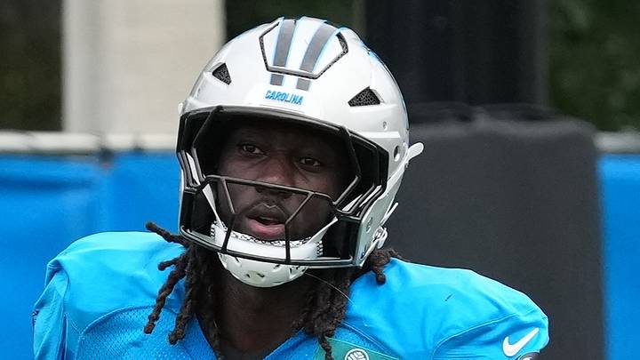 Carolina Panthers linebacker Devin Lloyd