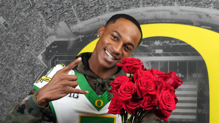 Dec 30, 2024; Los Angeles, CA, USA; Oregon Ducks wide receiver Evan Stewart (7) poses during Rose Bowl media day at Sheraton Grand LA. Mandatory Credit: Kirby Lee-Imagn Images
