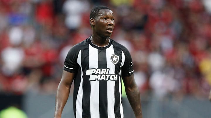 Patrick de Paula terá mais uma oportunidade no Botafogo
