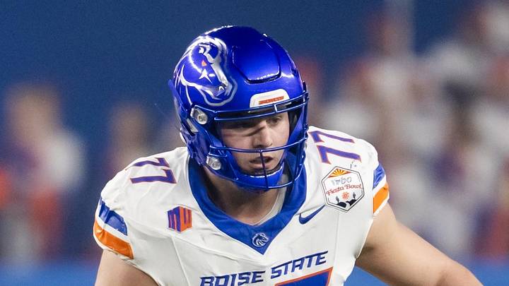 Boise State Broncos offensive tackle Kage Casey 