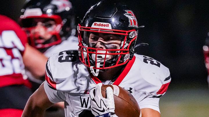 Muskego sophomore running back Jackson Schulz (29) rushes for the corner of the end zone versus Arrowhead during a Classic 8 Conference game on Oct. 2, 2026. Muskego sophomore running back Jackson Schulz (29) rushes for the corner of the end zone versus Arrowhead during a Classic 8 Conference game on Oct. 2, 2026.