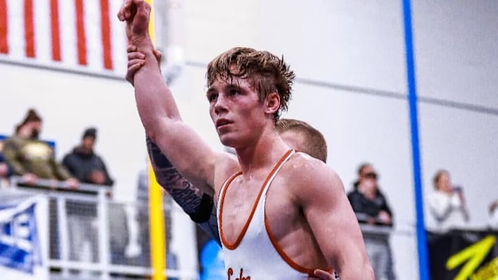 Charlie Desena (152) was Lake Highland Prep's lone PowerAde title, but his performance helped lead the Highlanders to the team championship.