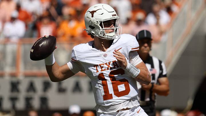 Texas Longhorns quarterback Arch Manning