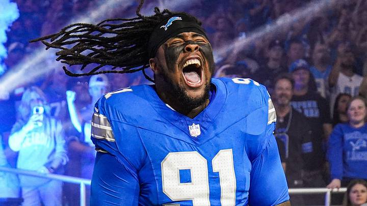 Detroit Lions defensive tackle Tyleik Williams (91) takes the field during players introduction before the Cleveland Browns game at Ford Field in Detroit on Sunday, Sept. 28, 2025.