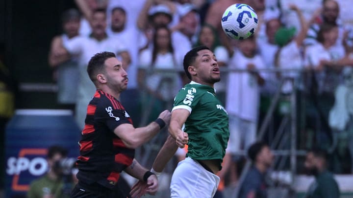 Flamengo e Palmeiras estão no grupo dos quatro primeiros Flamengo e Palmeiras estão no grupo dos quatro primeiros