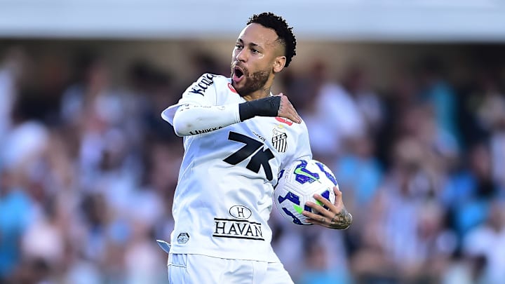 Neymar está confirmado entre os titulares do Santos contra o Mirassol