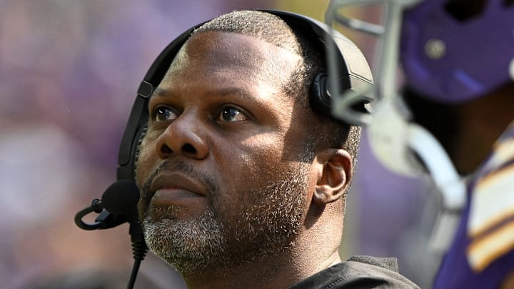 Washington Commanders defensive coordinator Daronte Jones Washington Commanders defensive coordinator Daronte Jones