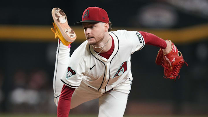 Arizona Diamondbacks right-hander Ryne Nelson (19) pitches against the Los Angeles Dodgers at Chase Field in Phoenix, on Sept. 24, 2025.