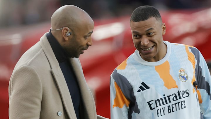 Kylian Mbappé (right) and Thierry Henry (left) are two of the best French players of all time. 