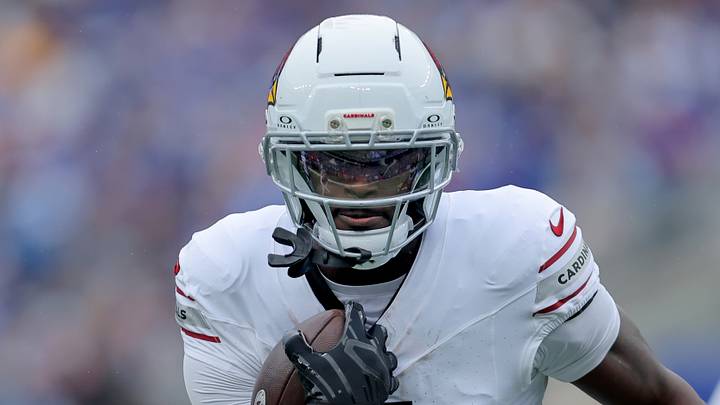 Oct 4, 2026; East Rutherford, New Jersey, USA; Arizona Cardinals running back Jeremiyah Love (4) runs with the ball against the New York Giants during the first quarter at MetLife Stadium. Mandatory Credit: Brad Penner-Imagn Images Oct 4, 2026; East Rutherford, New Jersey, USA; Arizona Cardinals running back Jeremiyah Love (4) runs with the ball against the New York Giants during the first quarter at MetLife Stadium. Mandatory Credit: Brad Penner-Imagn Images